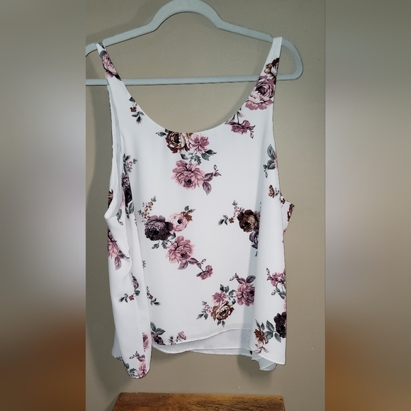 R essentials XXL floral white rose printed blouse tank flowy relaxed fit - Picture 2 of 5